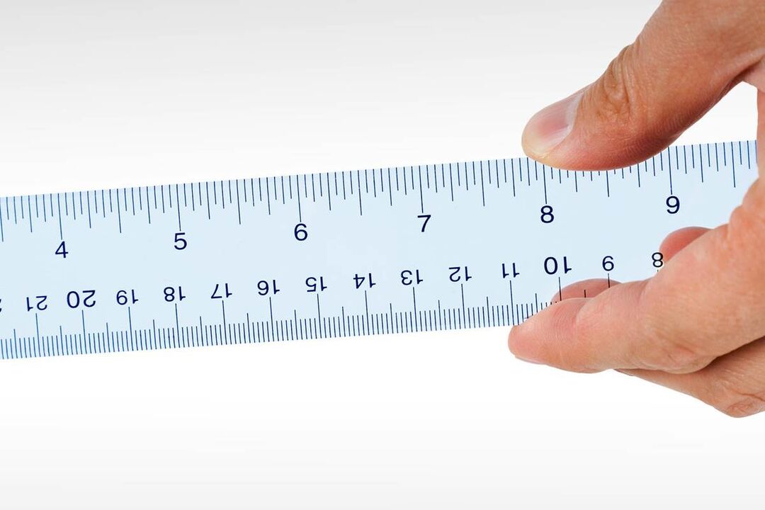 règle pour mesurer la tête du pénis avant l'agrandissement